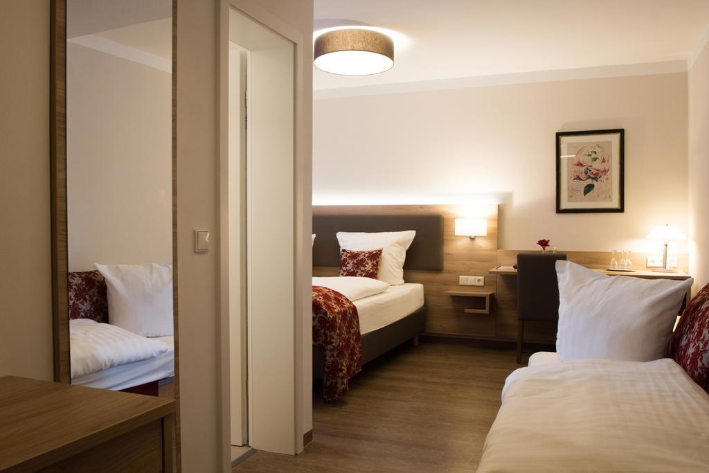 Hotel Löhr Baden-Baden Zimmer foto